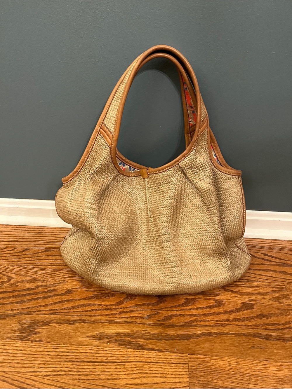 Rare Vintage UGG Australia Woven Straw Tote Bag Hobo – Tan Leather Trim